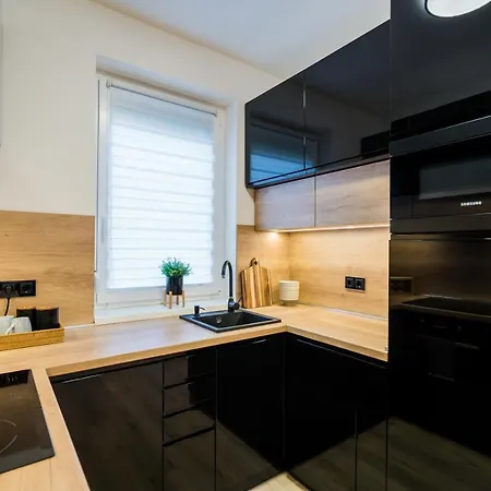Apartment Blackwood '66