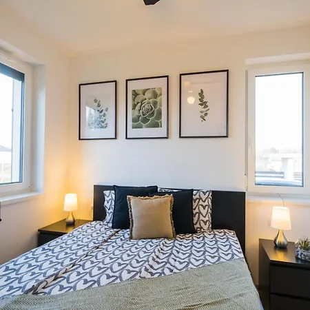 Apartment Blackwood '66 *