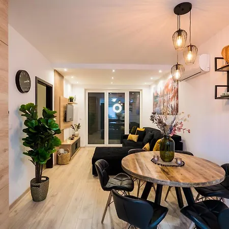Blackwood '66 Apartment Siofok